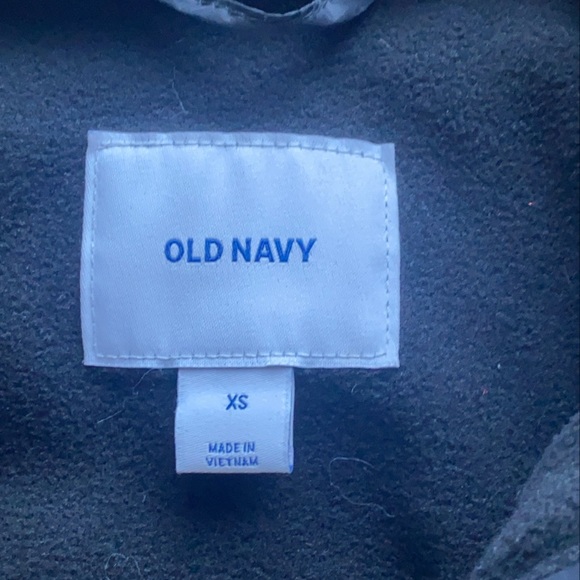 Old navy black vest - Picture 3 of 3